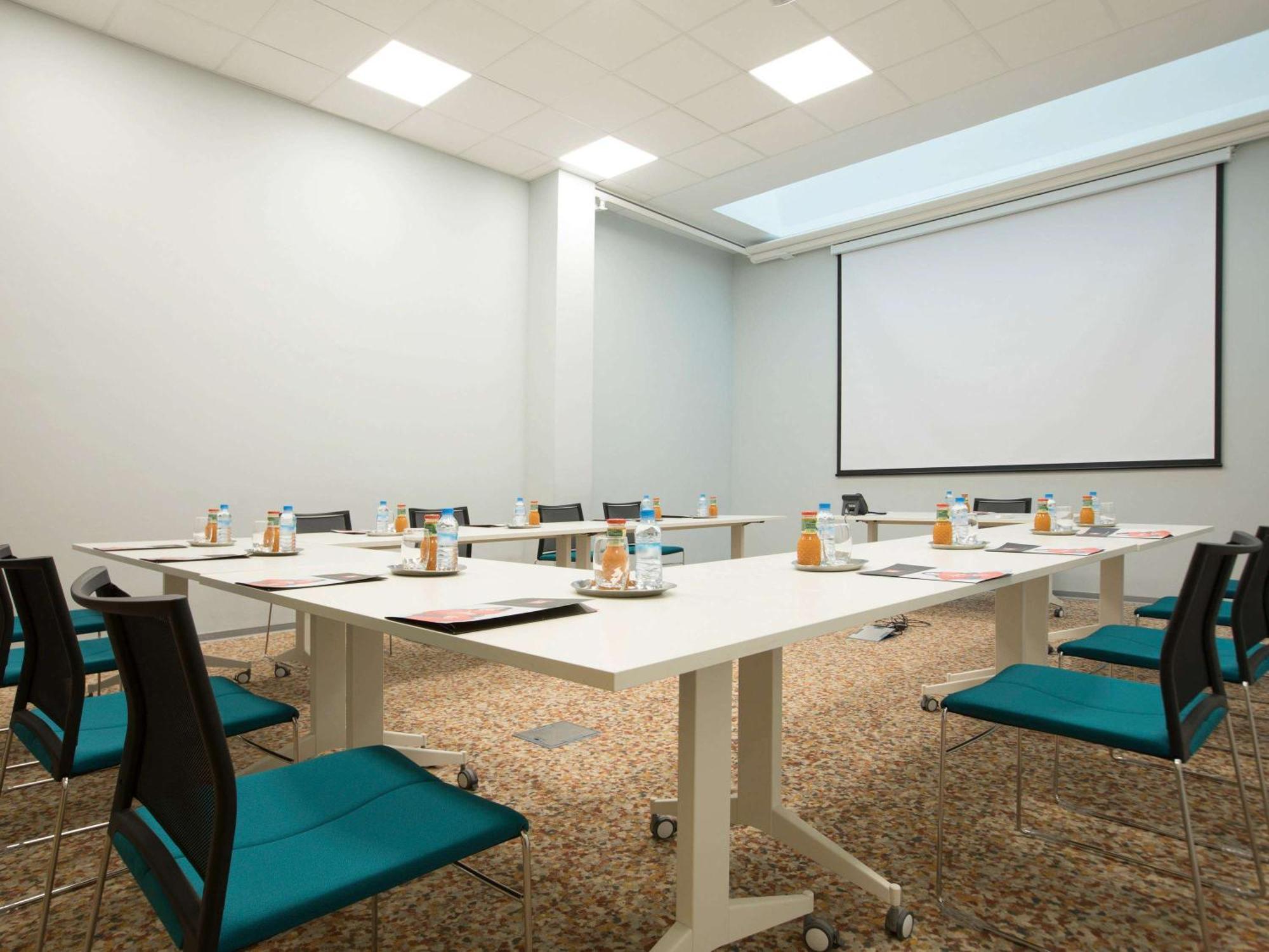 Ibis Abdelmoumen Casa Centre Hotel Casablanca Ngoại thất bức ảnh