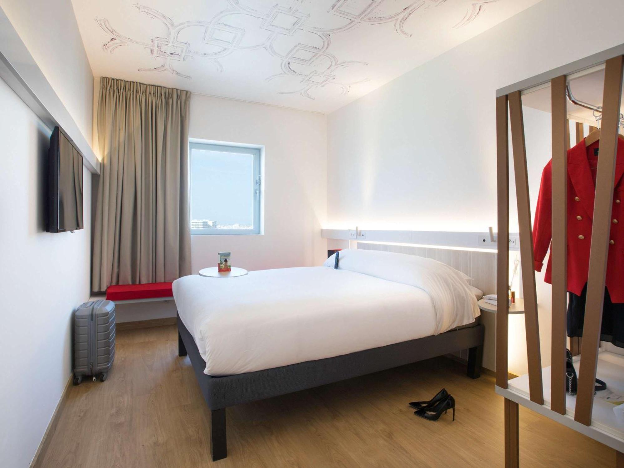 Ibis Abdelmoumen Casa Centre Hotel Casablanca Ngoại thất bức ảnh
